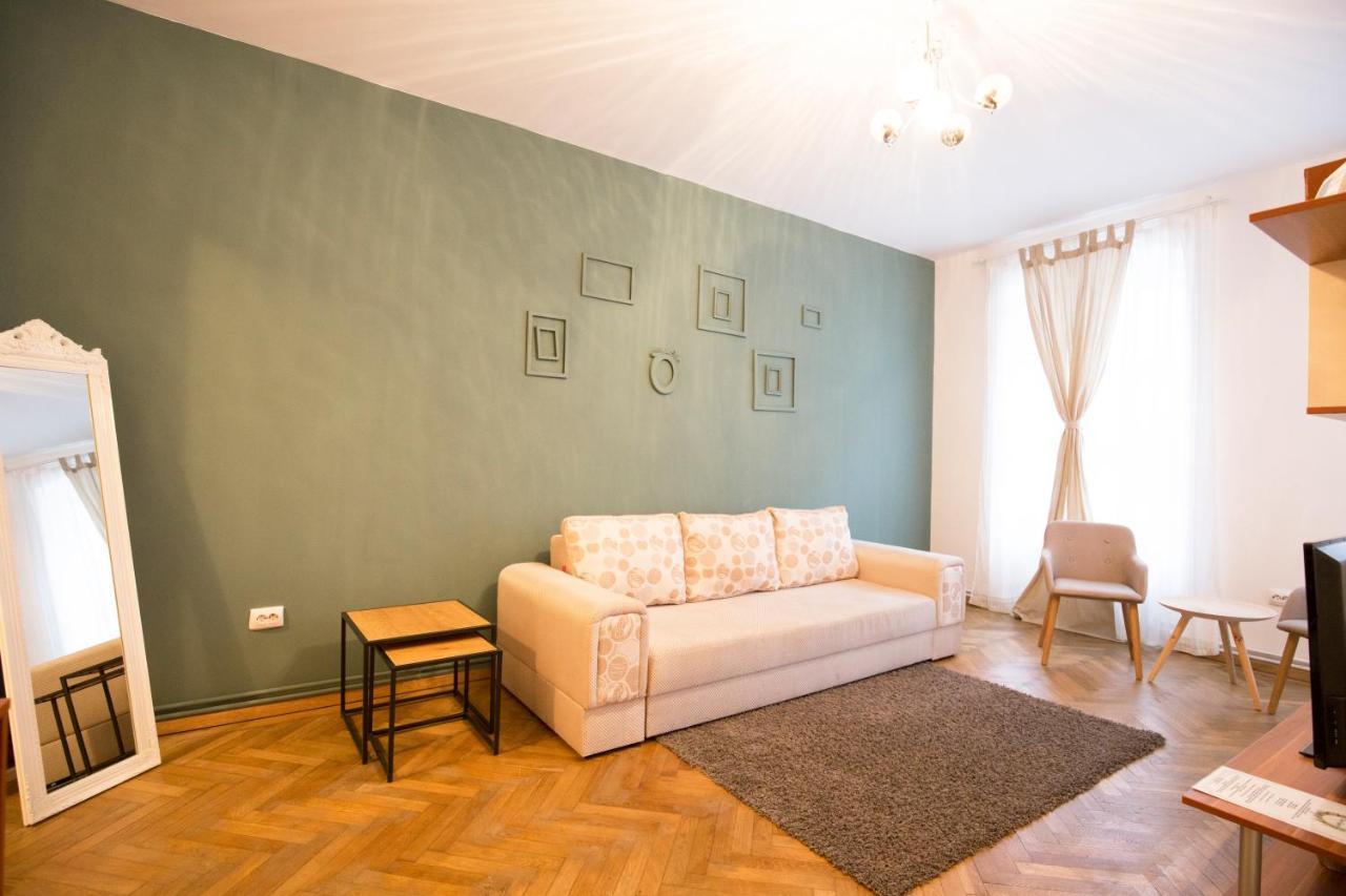 Sunny Old Town Apartment Braşov Exterior foto